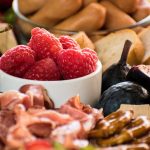 découvrez l'art de la charcuterie, une délicieuse tradition culinaire française. savourez une gamme de produits raffinés, allant des saucisses artisanales aux pâtés savoureux, et plongez dans un univers de saveurs authentiques.